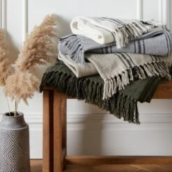 Drift Brinley Throw 130x180cm -Home Furnishings Store Brinley Throw Natural 03