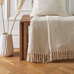 Drift Hayden Throw 200x200cm -Home Furnishings Store Hayden throw Cream 2 2131ec37 5aee 4bae 8ea1 a73715179fd4