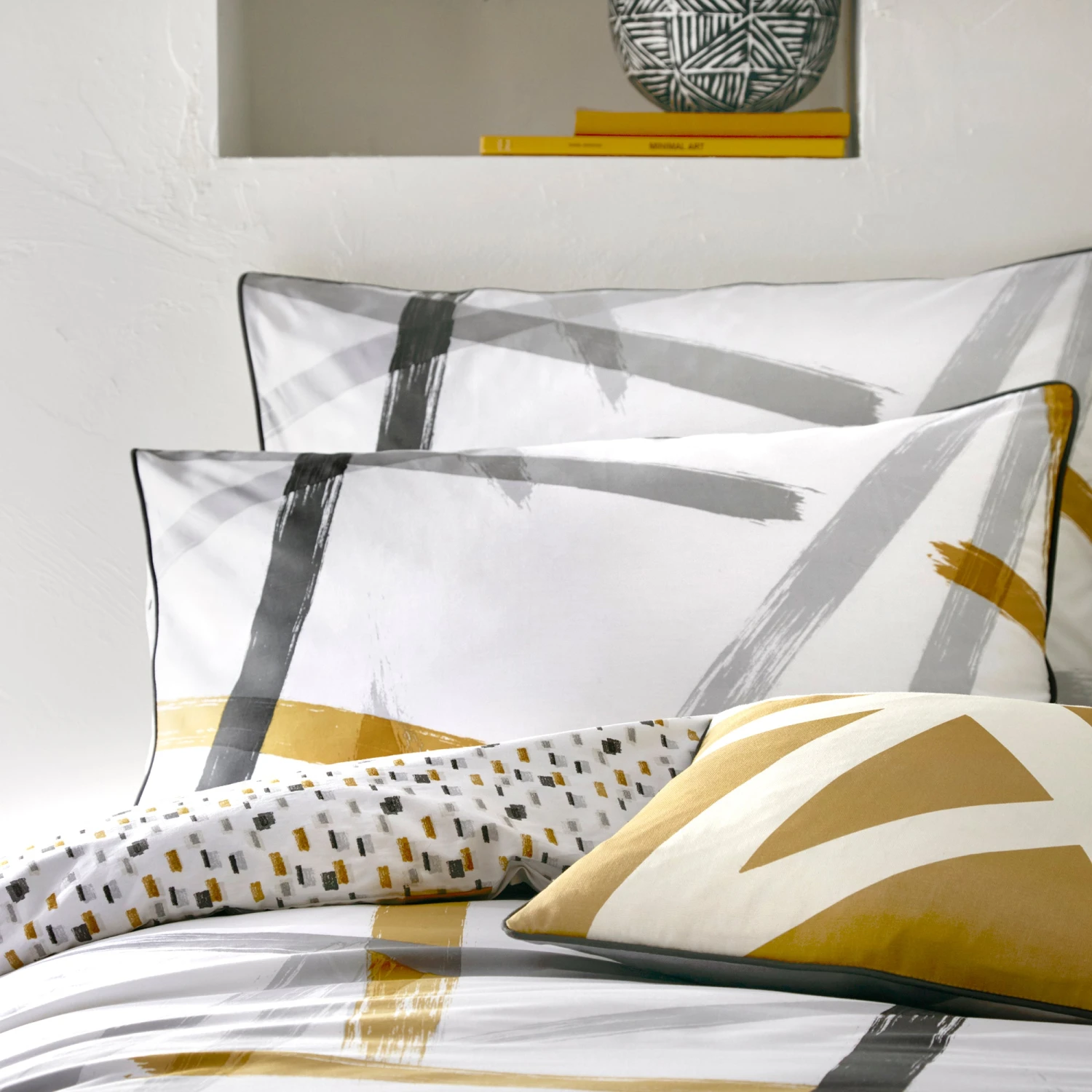 Appletree Style Leda Duvet Cover Set - Grey 2 Appletree Style Leda Duvet Cover Set - Grey - Image 2