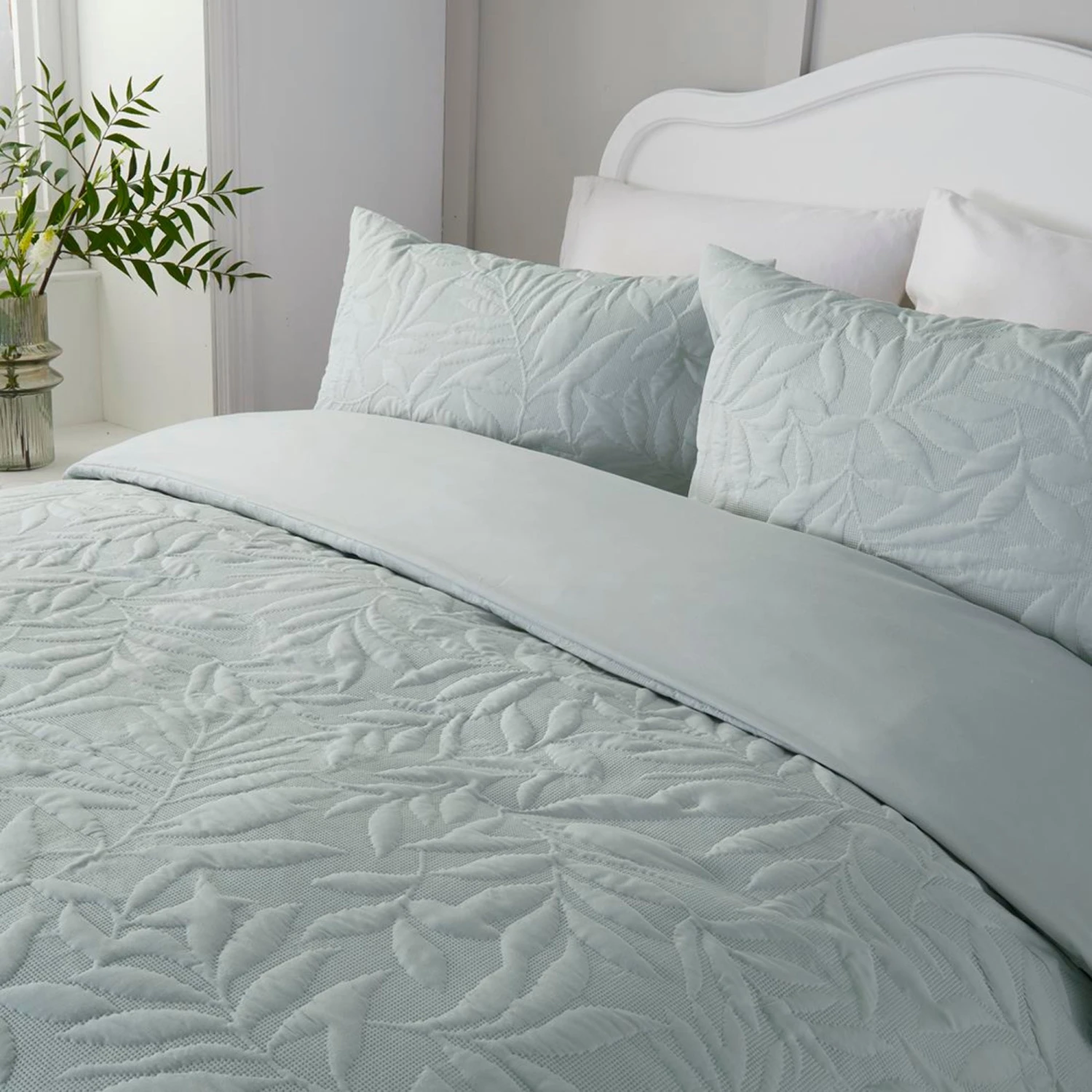 Serene Luana Duvet Cover Set - Green 4 Serene Luana Duvet Cover Set - Green - Image 4